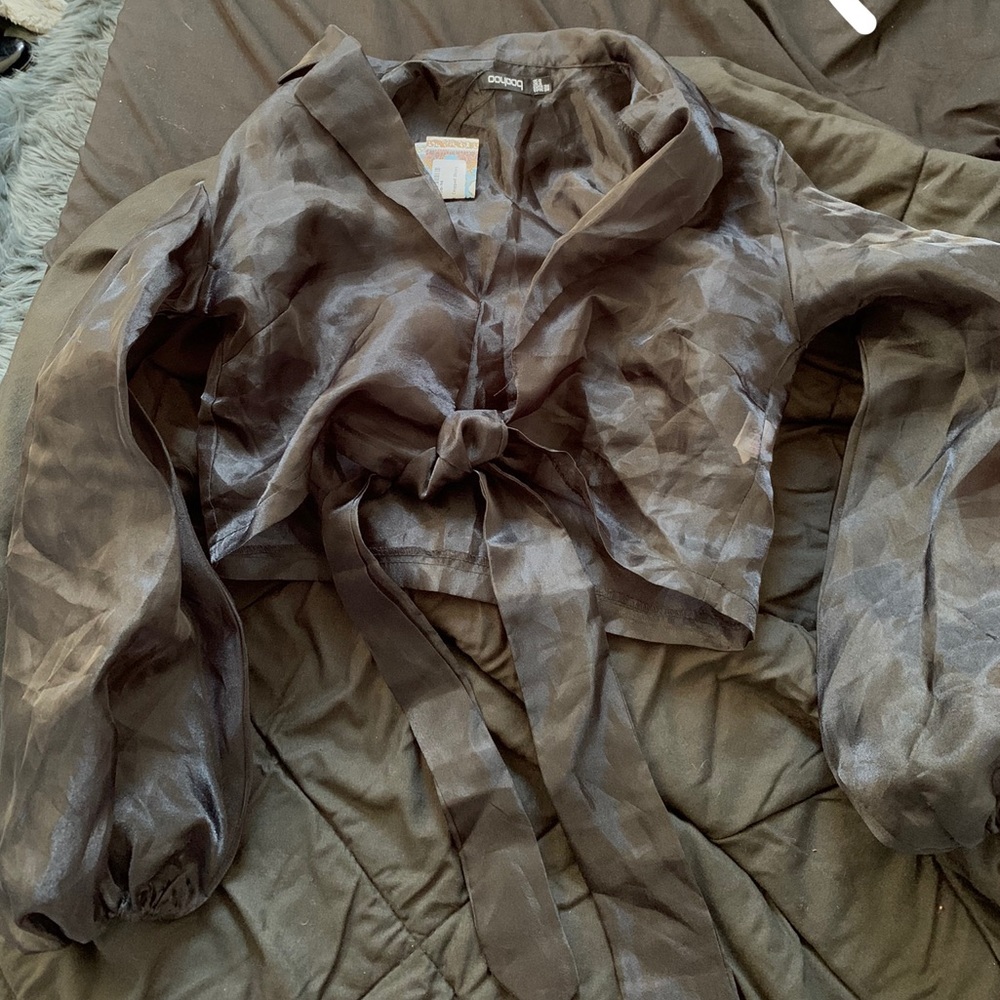 Chiffon tie detail crop top